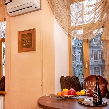 Mini-Hotel In The Very Heart Of Odessa Экстерьер фото
