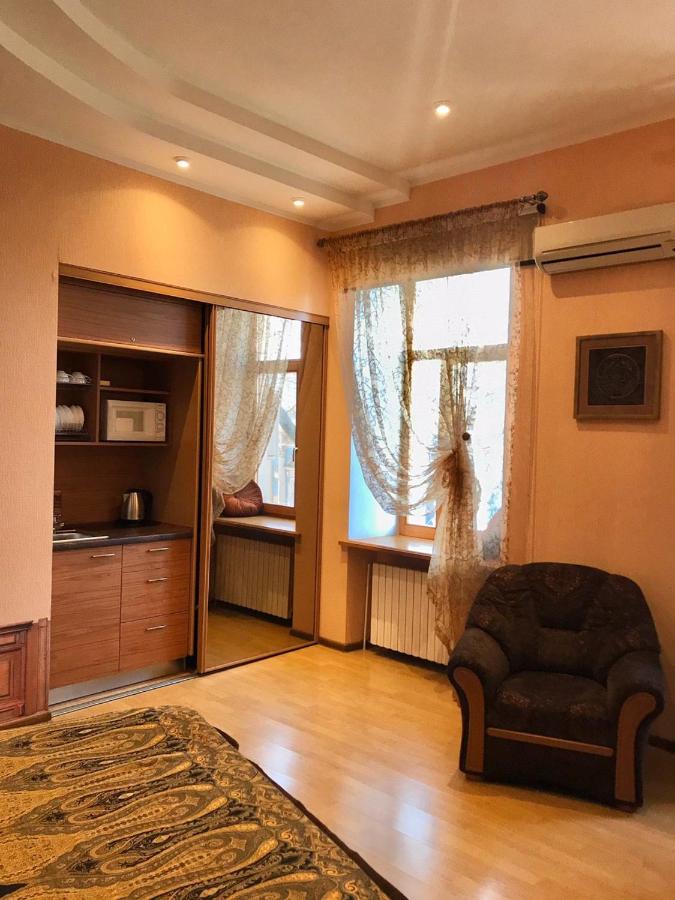 Mini-Hotel In The Very Heart Of Odessa Экстерьер фото